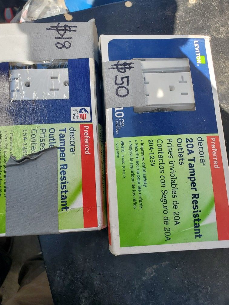 Leviton Decora 15a And 20a Tamper Resistant Outlets (2 Boxes , 10pc Each Box)