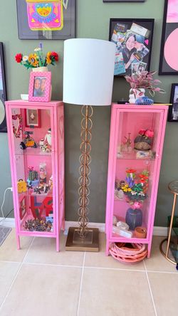 2 pink display cases