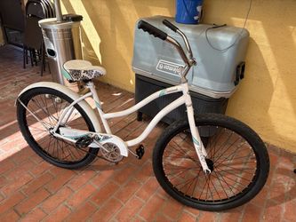 Ladies beach cruiser