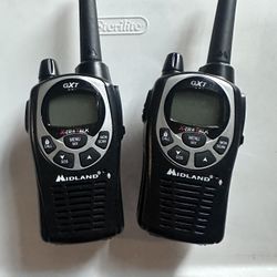 Midland GXT X-TRA TALK — Set of 2 Walkie Talkies + Duracell Charger with Batteries