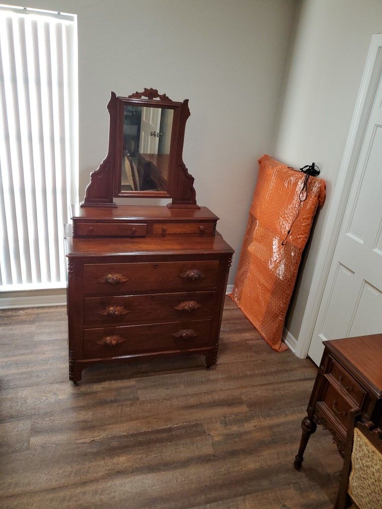 ANTIQUE DRESSER/ MIRROR