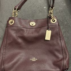 Coach Edie Turnlock Shoulder Bag 