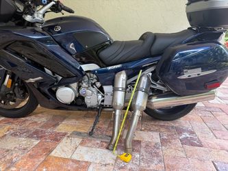Akrapovic exhaust system