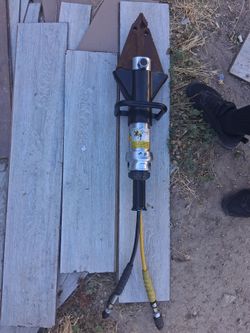 Hurst/Centuar Jaws of life tool