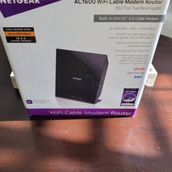 NETGEAR AC 1600 WIFI CABLE MODEM ROUTER 