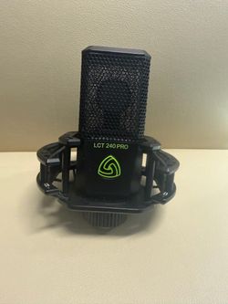 Lewitt LCT 240 condenser mic. with black shock mount