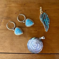 Lot of costume jewelry