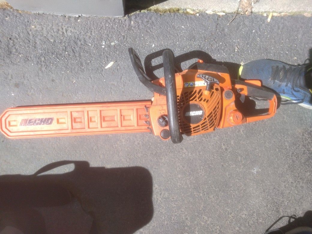 Echo CS370 Chain Saw.. Excellent Condition!! for Sale in Elverta, CA
