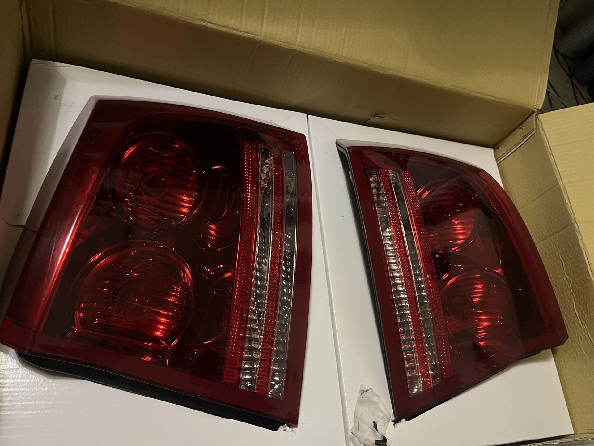 2005-2008 Dodge Charger Taillights