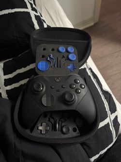 Xbox Elite Series 2 Controller with Case and Accessories