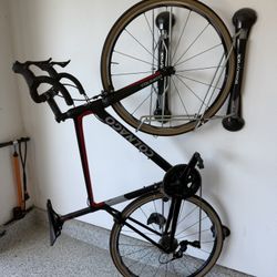 Colnago V3 Shimano 105 Disc Brake Road Bike Black & Red 54s