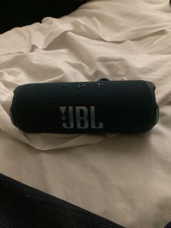 Dark blue JBL 7