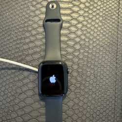 Apple Watch Series 8 45mm Black