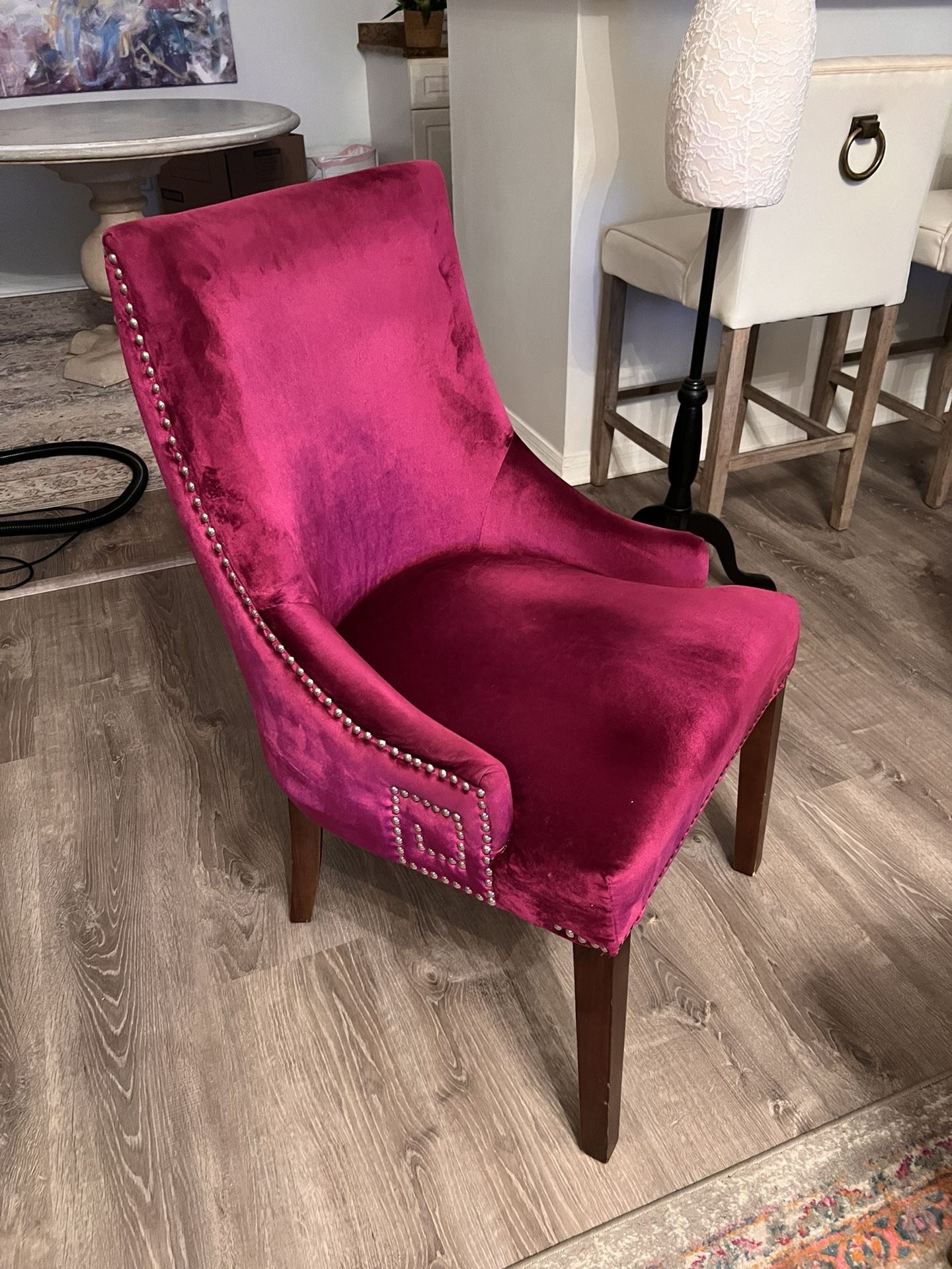 2 STUNNING DECORATIVE OVERSIZED DARK PINK SITTING OR DINING CHAIRS