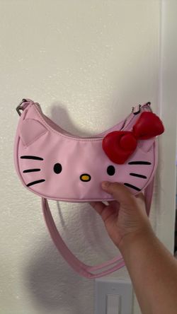 Limited edition, slightly used, HELLO KITTY purse.