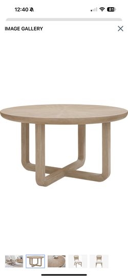 round dinning table