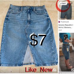 $7 like New Women Jean Skirt 99% Cotton Banana Republic size 8 mint condition