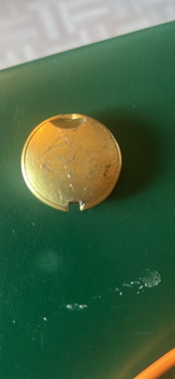 Gold-Tone Round Metal Compact
