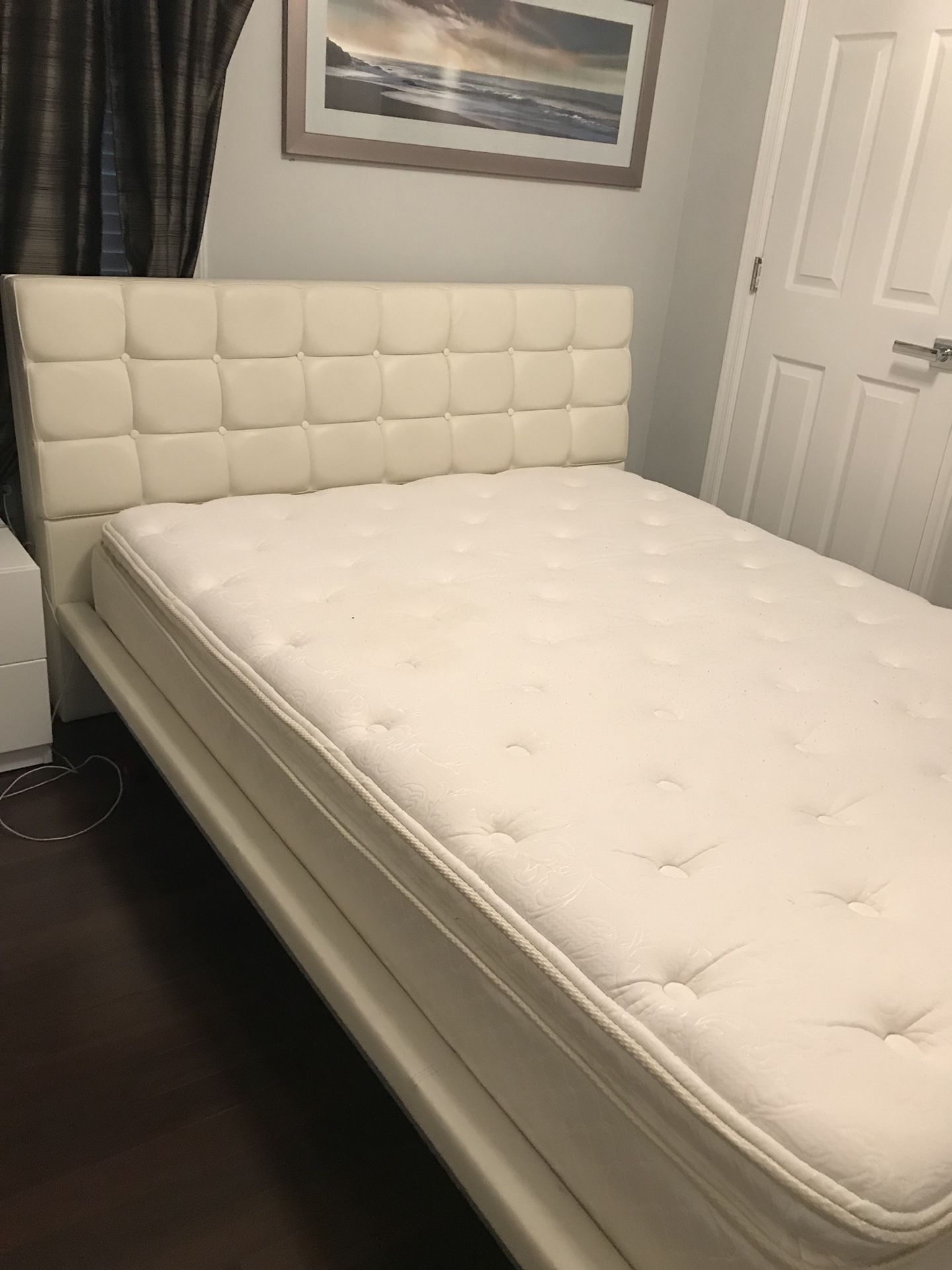 Entire bed with headboard not with the mattress