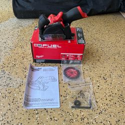 Milwaukee M12 FUEL 12V Lithium-Ion Brushless Cordless 3 in. Cut Off Saw (Tool-Only)