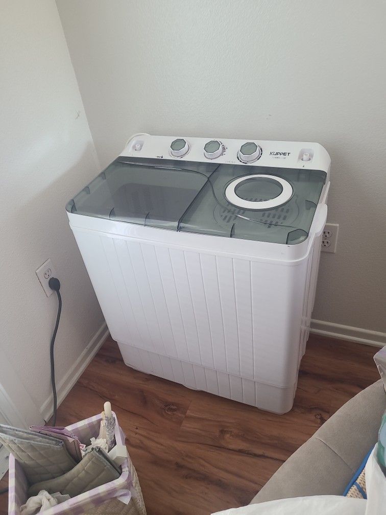 Kuppet TWIN TUB Portable Washig Machine