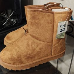 Girls Size 2/3 Winter Boots 