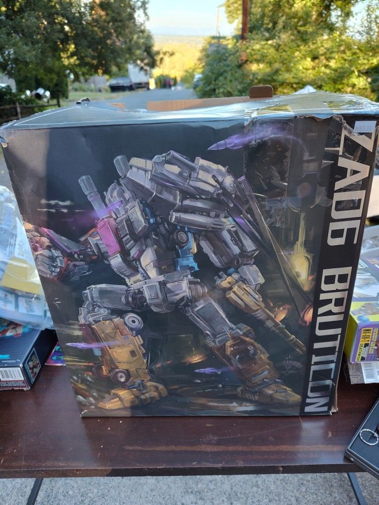 Transformers Giant Combination Robot To Tanks Helicopters And Humvees. ZA 06 Bruticon. Rare Collectors Item And Awesome Toy To Say the Least.