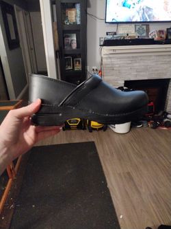 Danskin shoes deals clogs