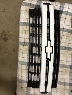 19-21 Silverado Rst Grille