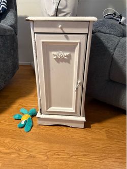 End table with power outlets