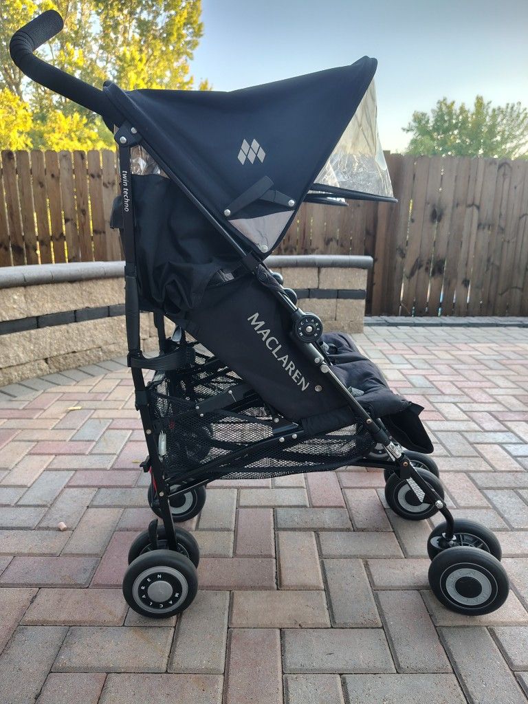 MACLAREN DOUBLE STROLLER 