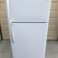 Kenmore Refrigerator $220 Free Delivery 