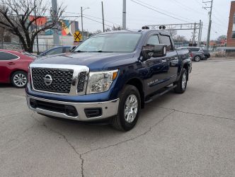 2018 Nissan TITAN