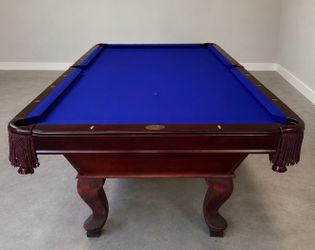 Excellent Condition Pool Table Regulation 8’ (Free Delivery & Pro Setup)