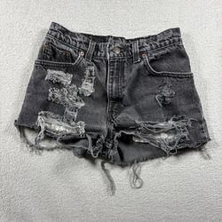 Vintage Levi's 550 Women’s 24 Black Denim Shorts USA 90s Distressed #1837