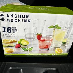 Anchor Hocking 16 Piece Set