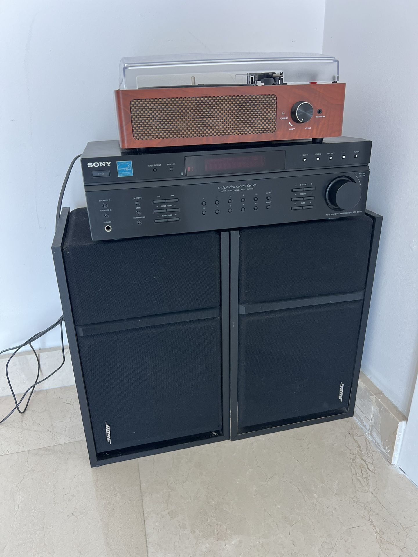 Vinyl Record Player, Sony Amp, Bose Speakers