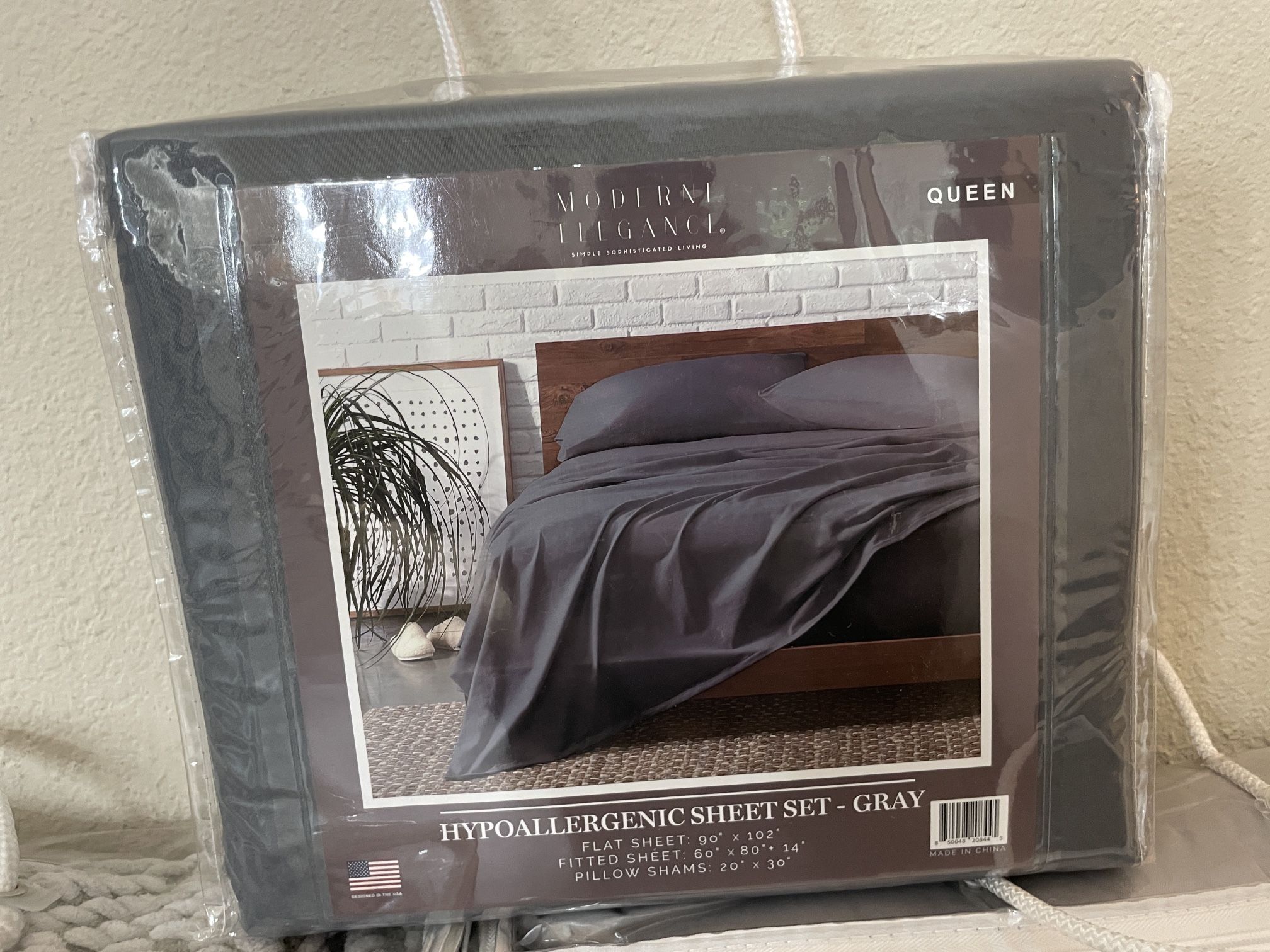 Moderne Elegance Queen Bedding Set Grey