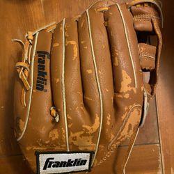 Franklin Baseball Glove