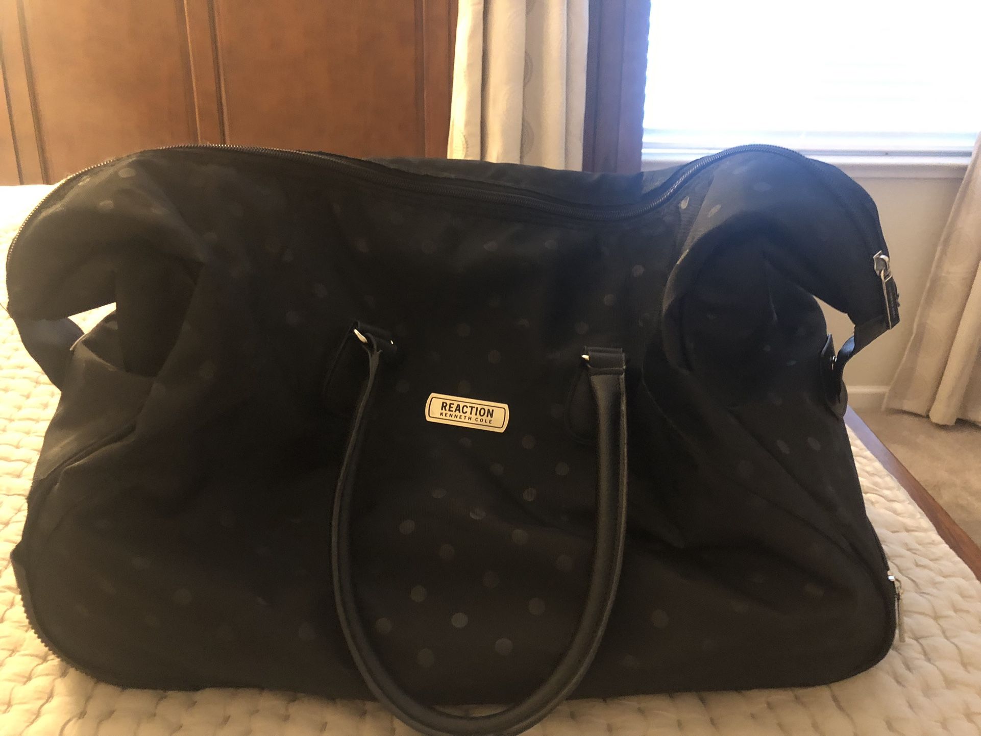 Kenneth Cole Reaction Rolling Duffel Bag