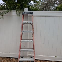 6ft Fiberglass Step Ladder