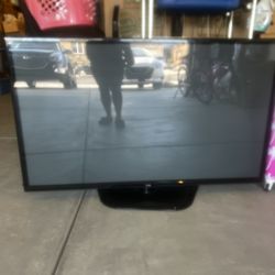 LG TV  60”