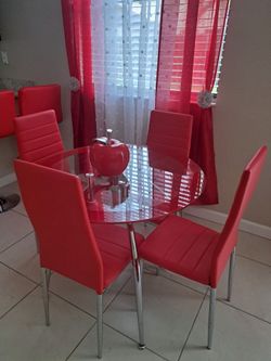 Dining set . High quality and modern Stylish For Your Home! - Juego de Comedor ¡ Alta calidad y Estilo Moderno Para su hogar !