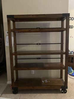 Rolling Shelf (NEED GONE ASAP MOVING)