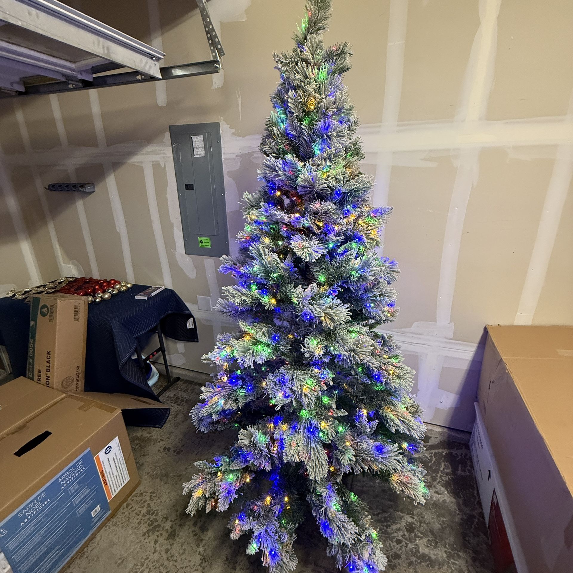 Artificial Christmas Tree 7.5 ft. Pre-Lit Flocked & Glitter White & Color w/Remote *READ