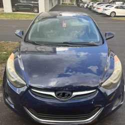 Hyundai Elantra 2011