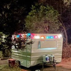 Professionally Restored Vintage trailer 1965 Aristacrat Lo Liner 