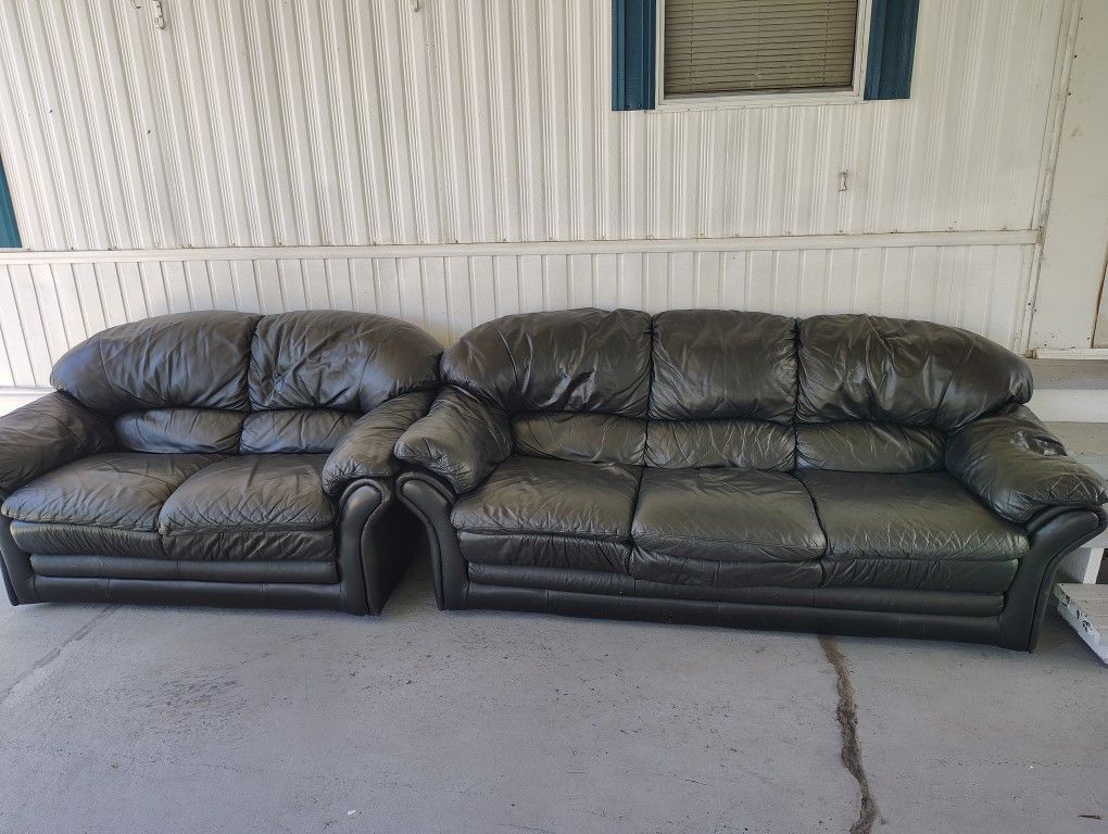 Make A Offer Black Sofa And Loveseat Must Sell Asap