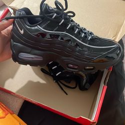 nike airmax 95, 6.5 in womens