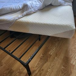 Metal bed Frame With 8 Inch Mattress 